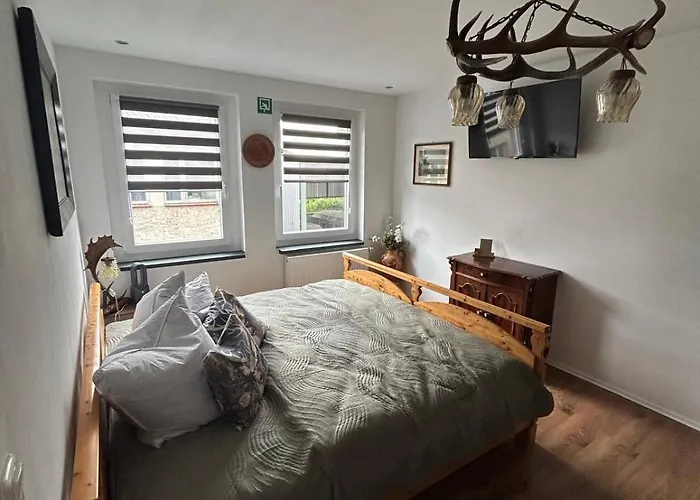 Moeoesini Am Kanonenberg 奎德林堡