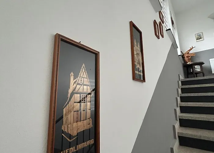 Moeoesini Am Kanonenberg * 奎德林堡